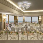 Hilton Park מלון