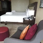 Hilton Park 4*
