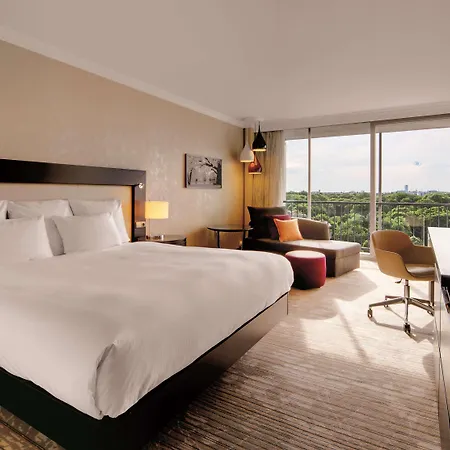 Ξενοδοχείο Hilton Park 4*