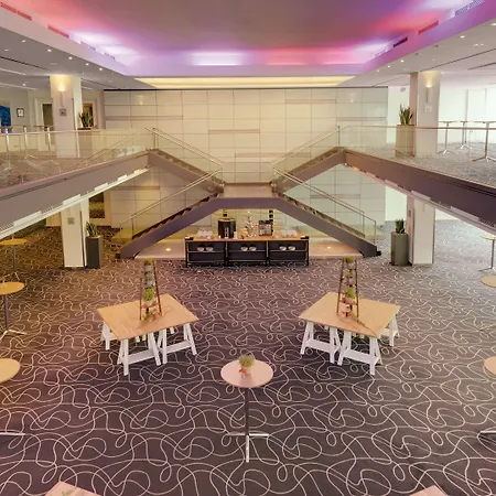 Hilton Park 4* Μόναχο