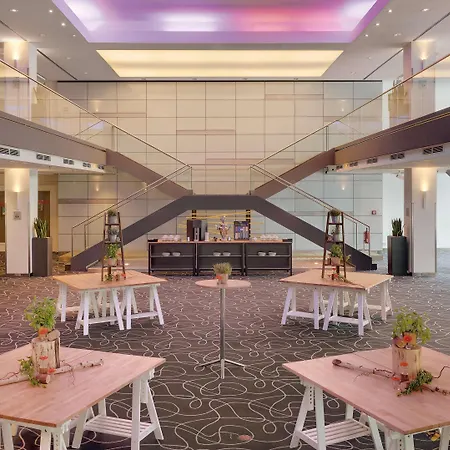 Hilton Park Hotel 4*