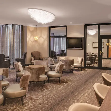 Hilton Park Ξενοδοχείο 4*