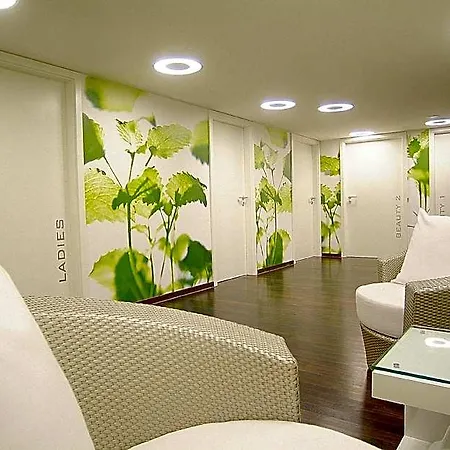 Hotel Hilton Park 4*