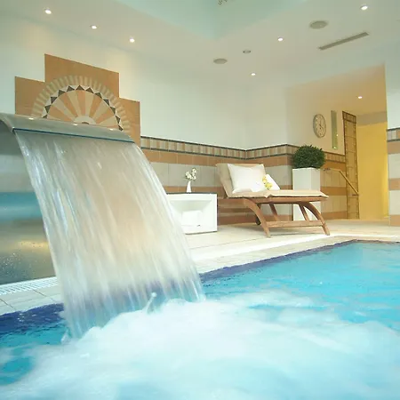 Hilton Park 4*