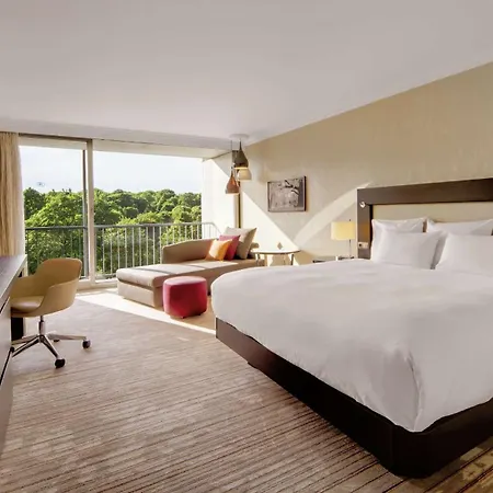 Hilton Park 4* Münih
