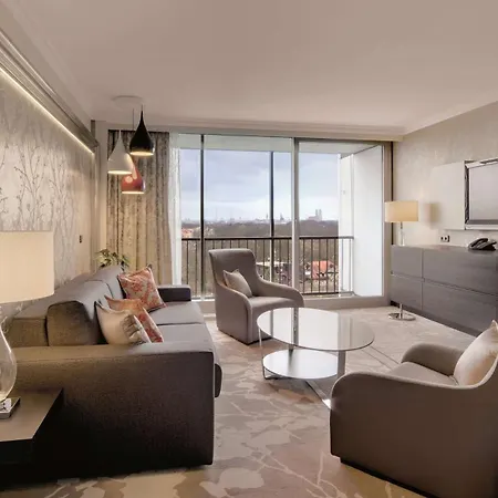 Otel Hilton Park 4*