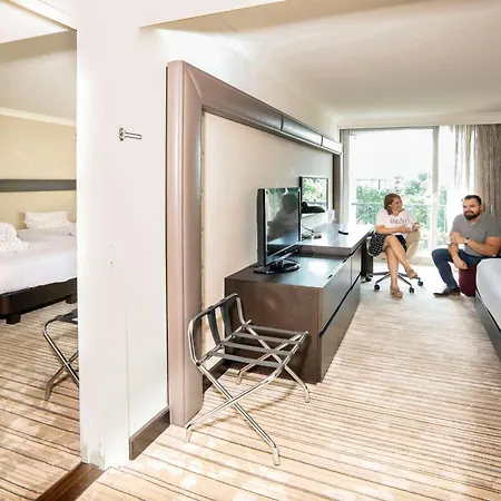 Hilton Park 4* Münih
